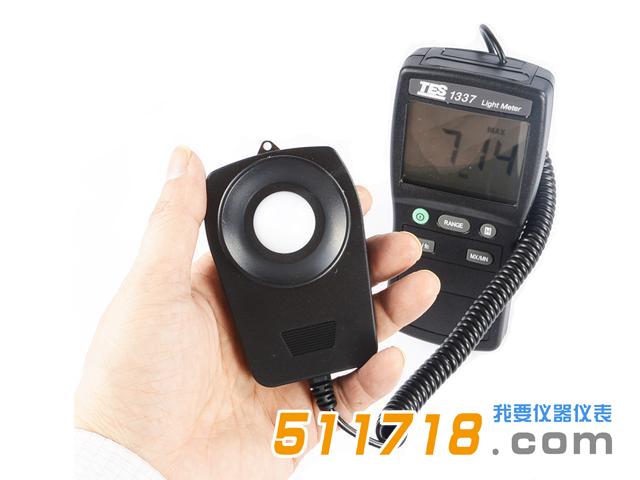 臺灣泰仕 TES-1337數字照度計.jpg
